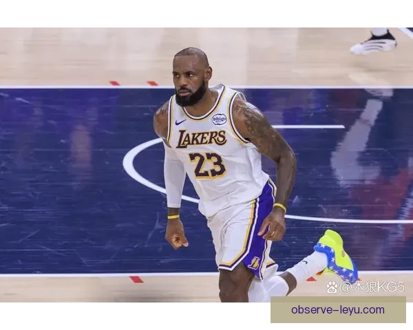 湖人逆转勇士詹姆斯关键三分引爆全场热议冲上头条今夜焦点大战