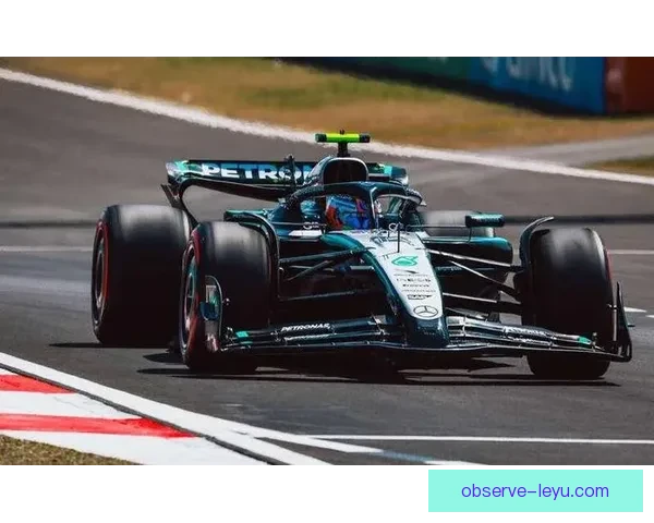 F1赛车新赛季开启 各队技术革新引关注 法拉利与梅赛德斯谁能争夺冠军