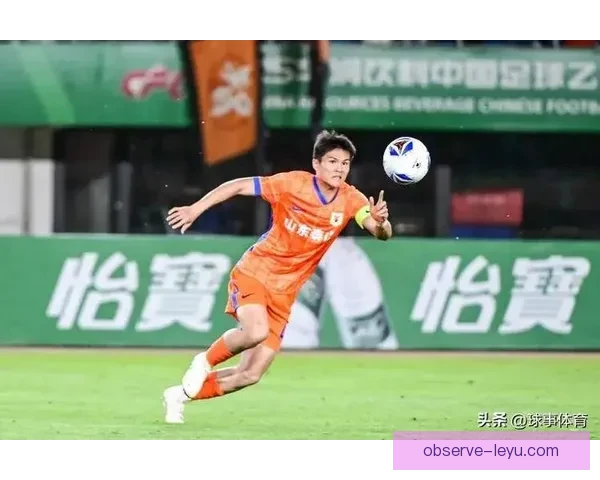 中国足球队迎战世界强敌备战世界杯预选赛 期待全新突破与精彩表现