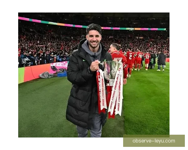 欧冠最新战报：豪门鏖战激烈球星表现引热议